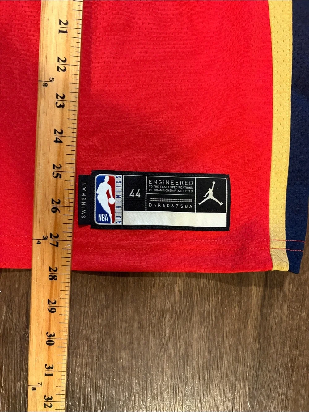 Jordan New Orleans pelicans men’s medium Zion Williamson Jersey